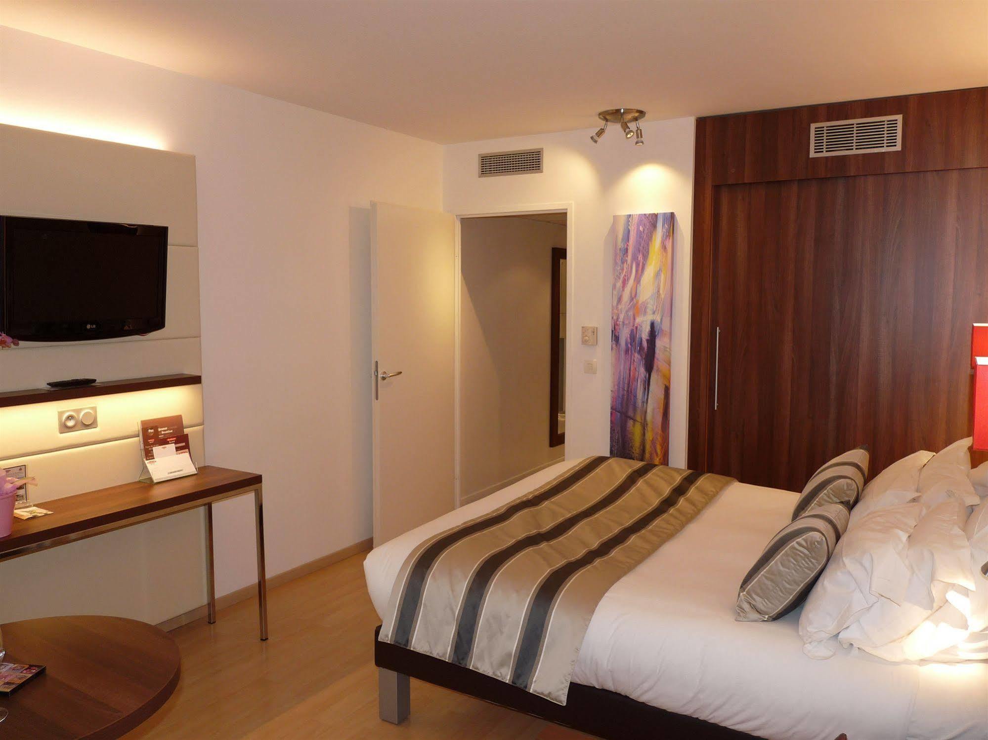 Residhome Paris-Massy Massy  Esterno foto